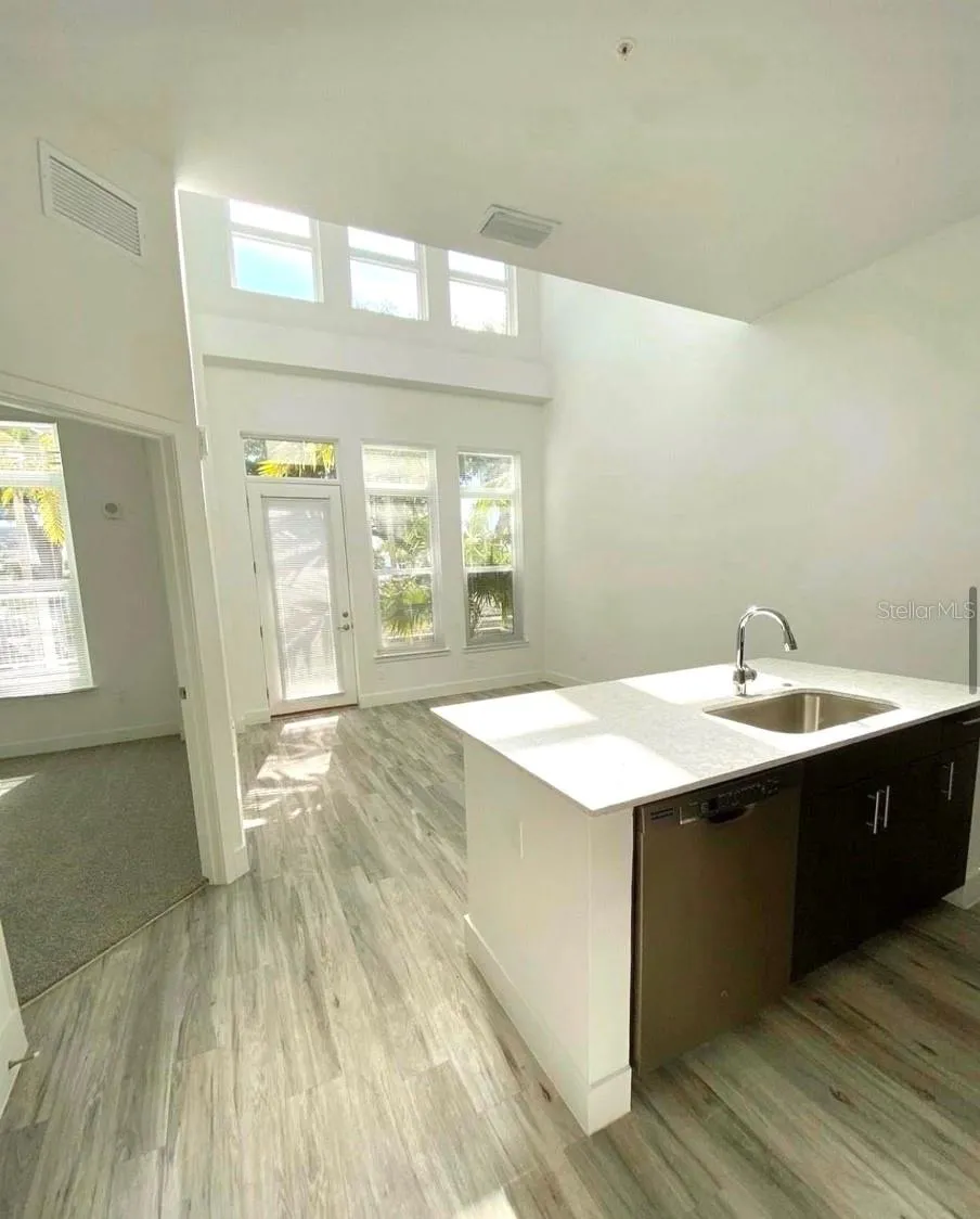 1659 2ND STREET Sarasota, FL 34236