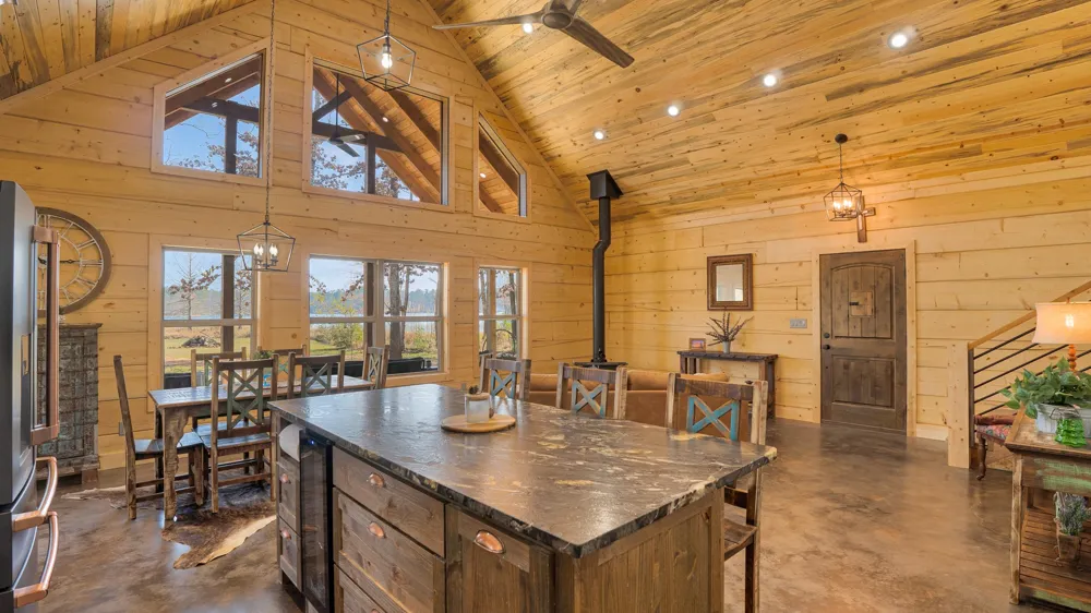 537 County Road 1596 Avinger, TX 75630