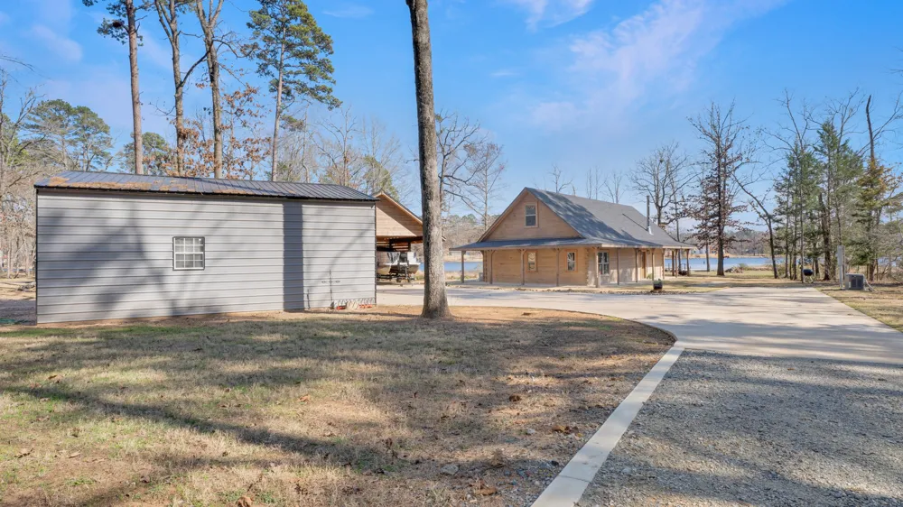 537 County Road 1596 Avinger, TX 75630