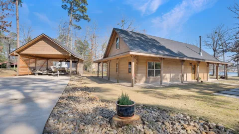 537 County Road 1596