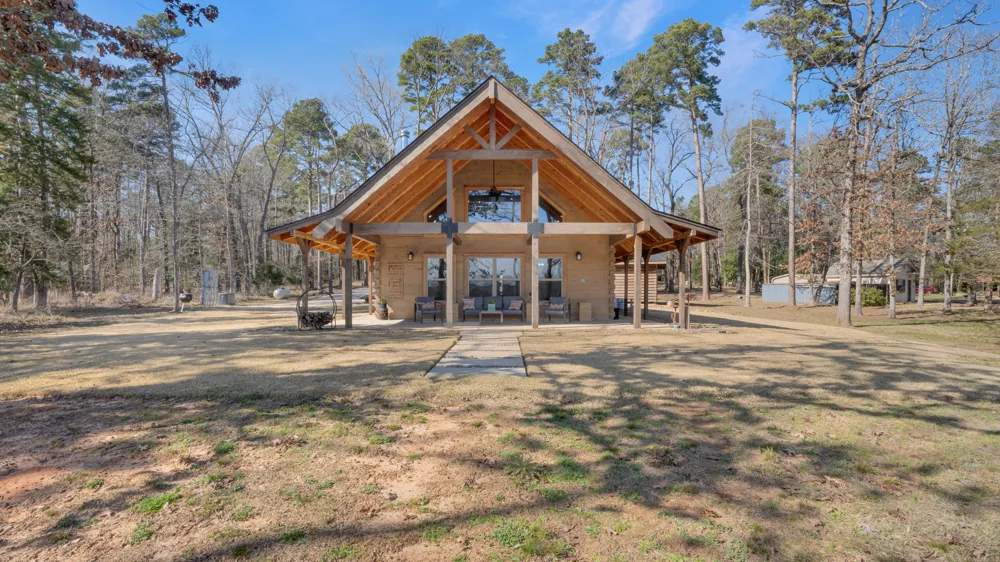 537 County Road 1596 Avinger, TX 75630