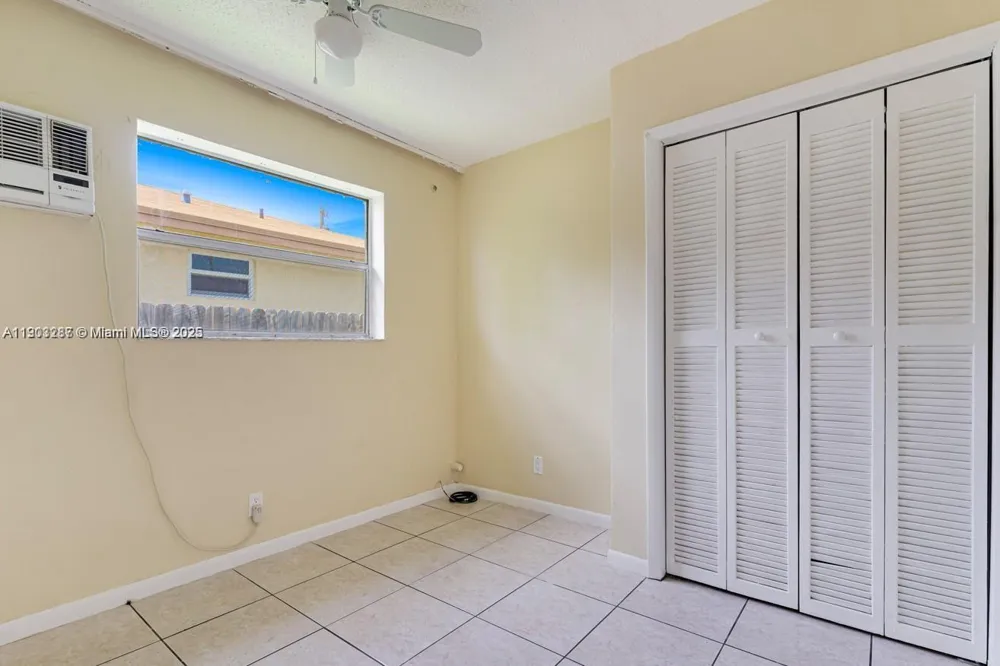 805 NW 3rd Ter #1 Hallandale Beach, FL 33009