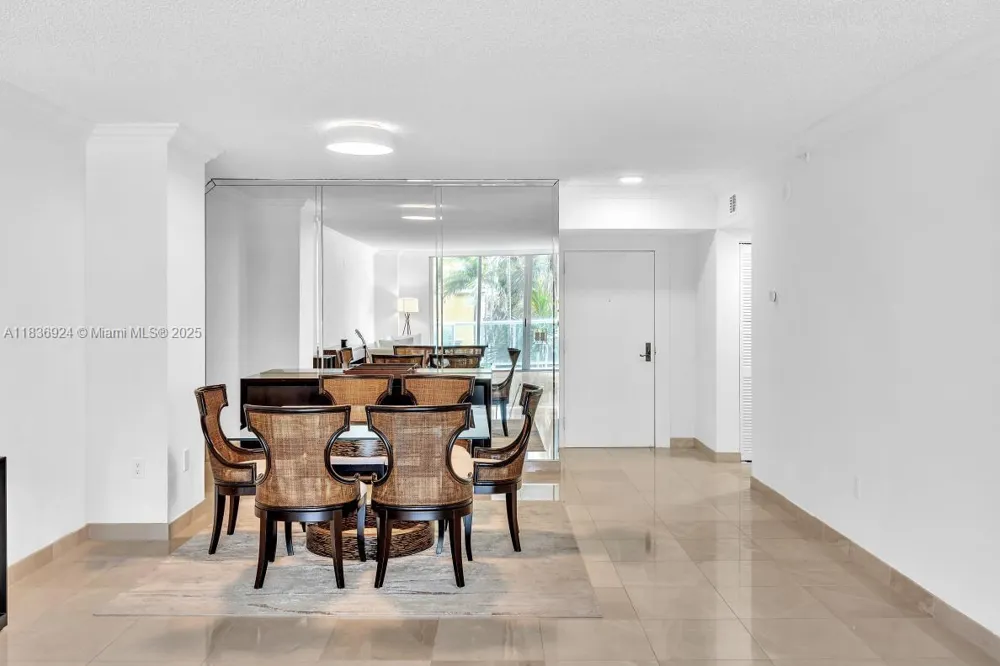 8855 E Collins Ave #2F Surfside, FL 33154