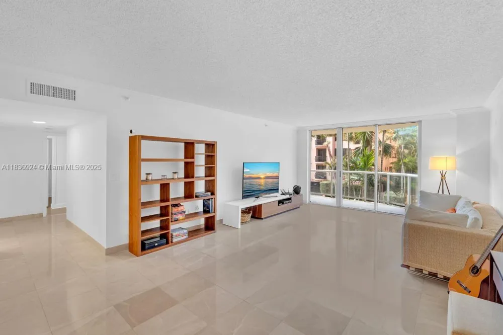 8855 E Collins Ave #2F Surfside, FL 33154