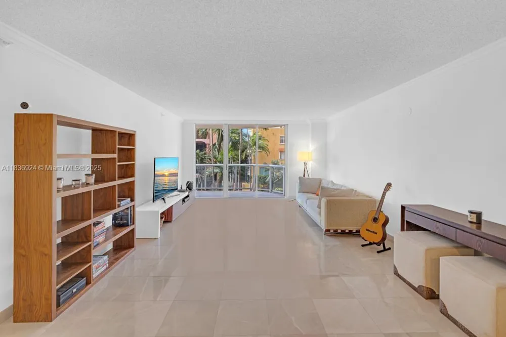 8855 E Collins Ave #2F Surfside, FL 33154