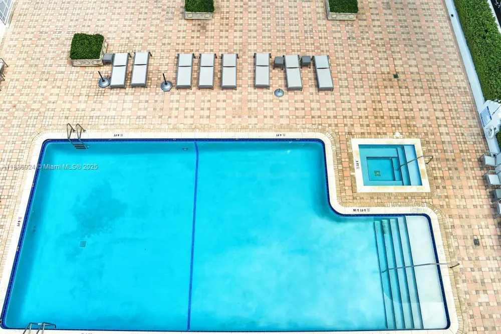 8855 E Collins Ave #2F Surfside, FL 33154