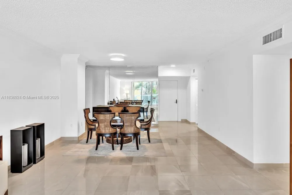 8855 E Collins Ave #2F Surfside, FL 33154