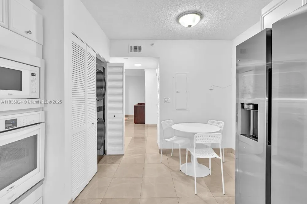 8855 E Collins Ave #2F Surfside, FL 33154