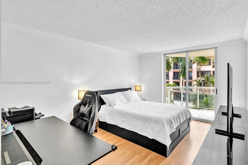 8855 E Collins Ave #2F Surfside, FL 33154