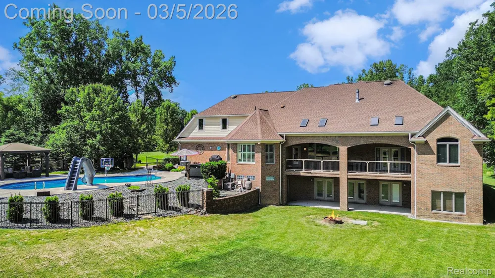 8670 Country Manor Drive Bruce Township, MI 48065