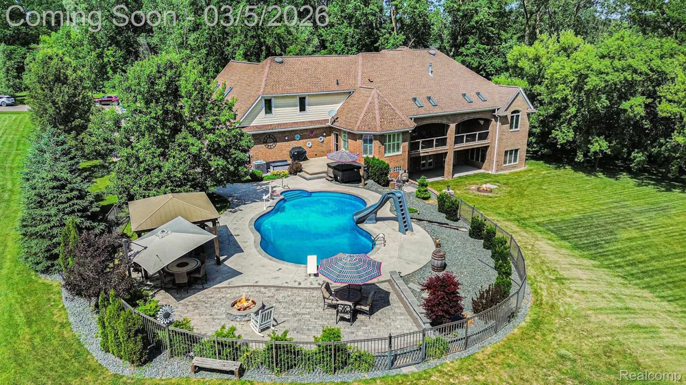 8670 Country Manor Drive Bruce Township, MI 48065