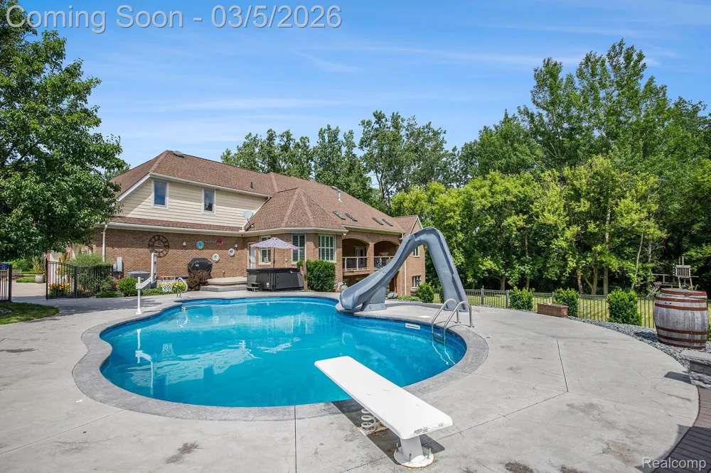 8670 Country Manor Drive Bruce Township, MI 48065