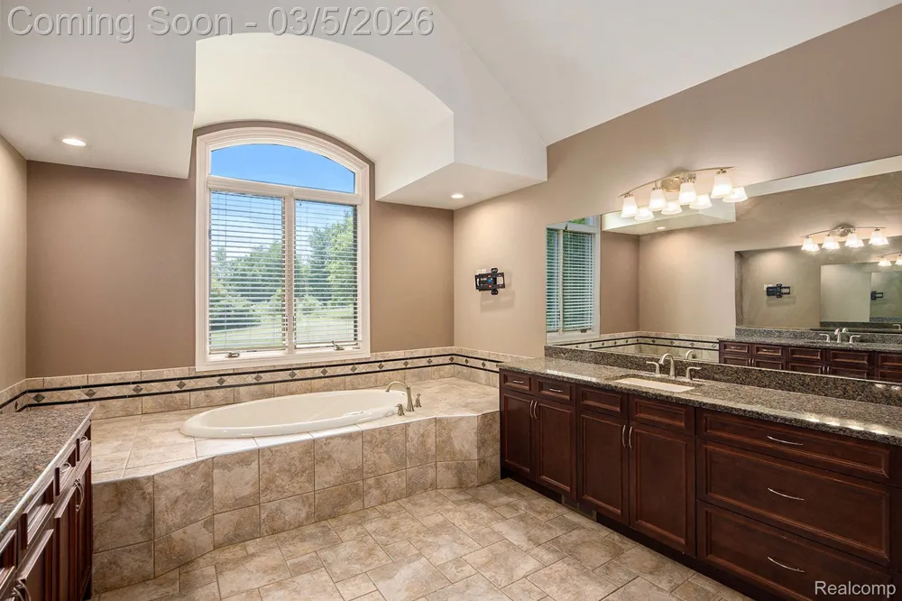 8670 Country Manor Drive Bruce Township, MI 48065