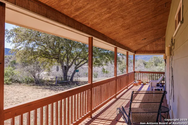 2925 county road 361 Utopia, TX 78884
