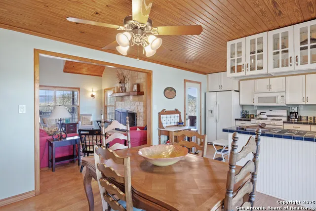 2925 county road 361 Utopia, TX 78884