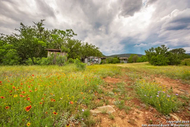  Utopia, TX 78884