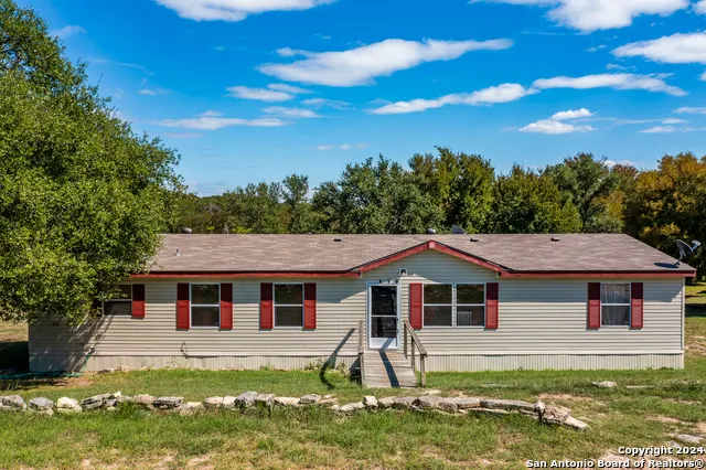 747 Cove Ranch Kempner, TX 76539