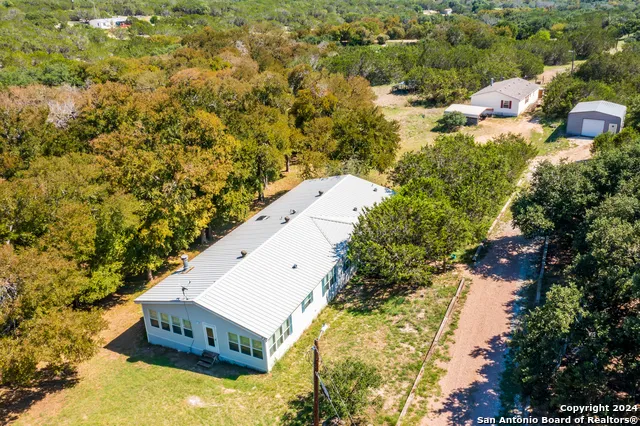 747 Cove Ranch Kempner, TX 76539