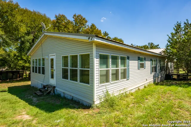 747 Cove Ranch Kempner, TX 76539