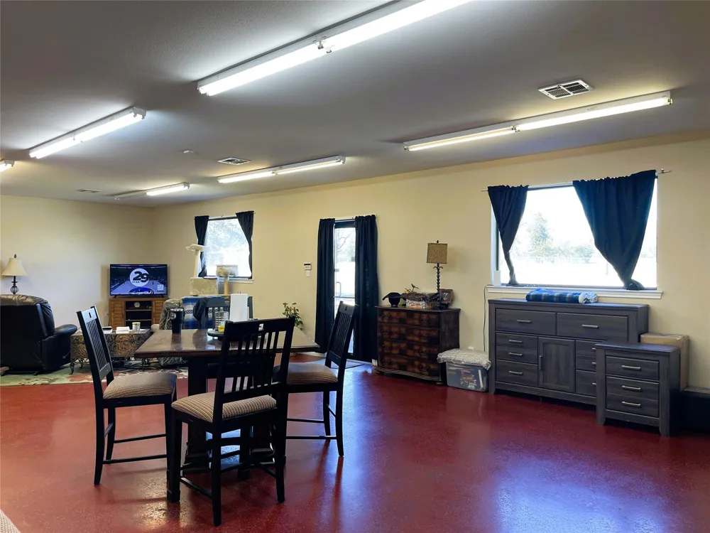 423 State Highway 75 S Fairfield, TX 75840