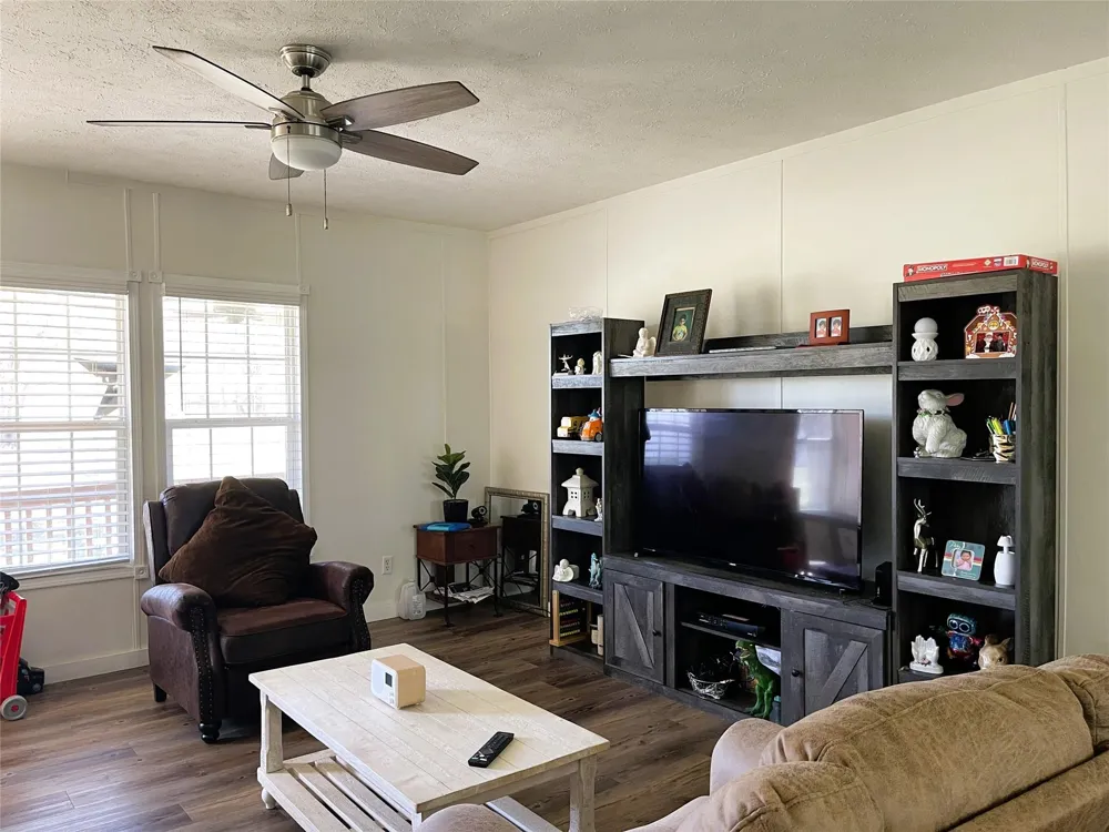 423 State Highway 75 S Fairfield, TX 75840