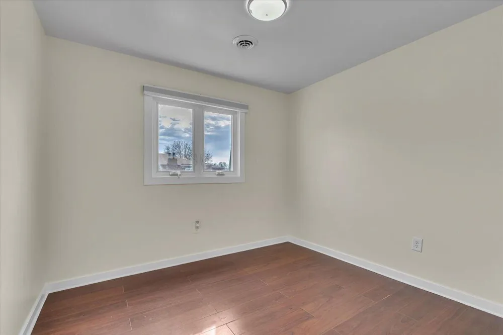1444 Woodview Drive #7 Crown Point, IN 46307