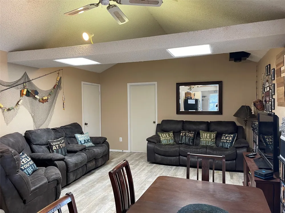 120 Private Road 365 Fairfield, TX 75840