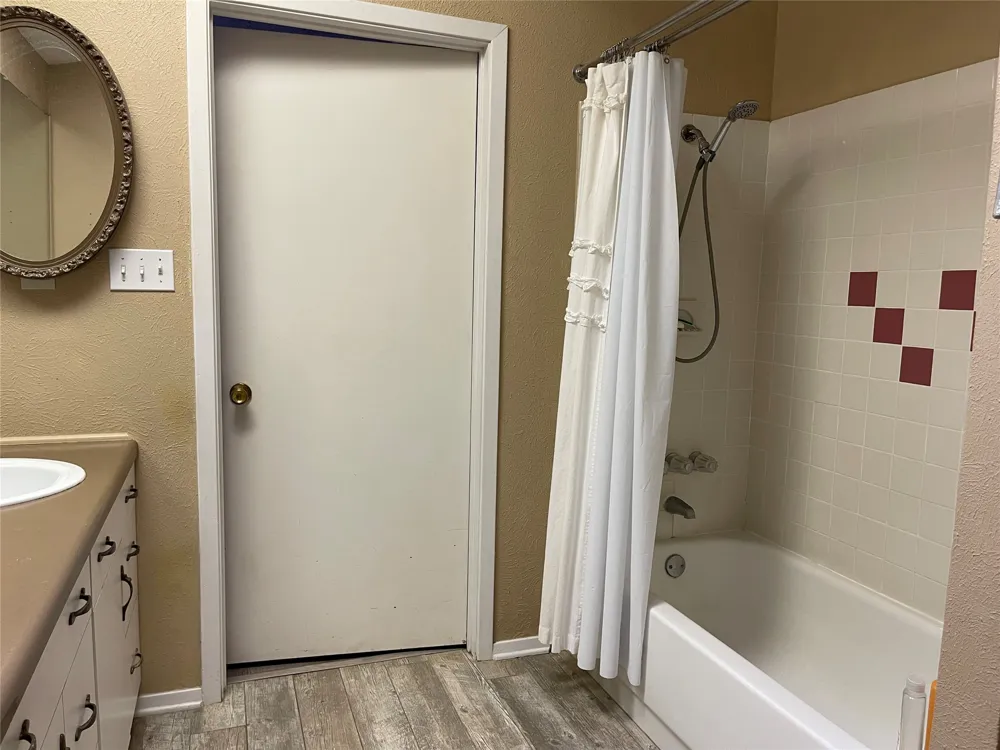 120 Private Road 365 Fairfield, TX 75840
