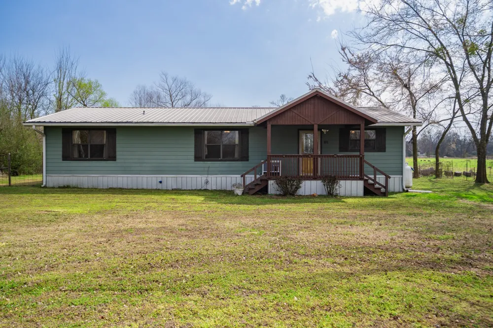 101 Taylor Street Como, TX 75431