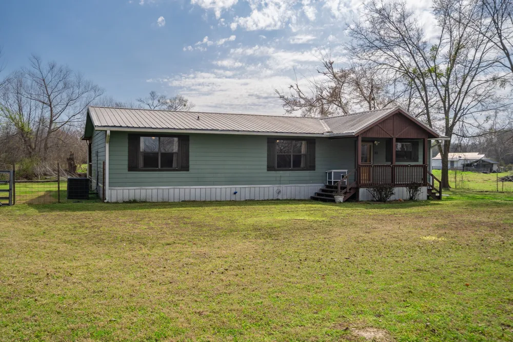 101 Taylor Street Como, TX 75431
