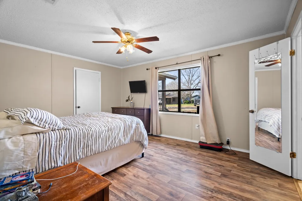 101 Taylor Street Como, TX 75431