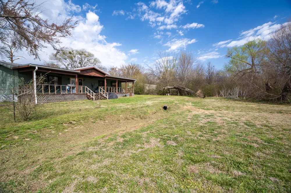 101 Taylor Street Como, TX 75431