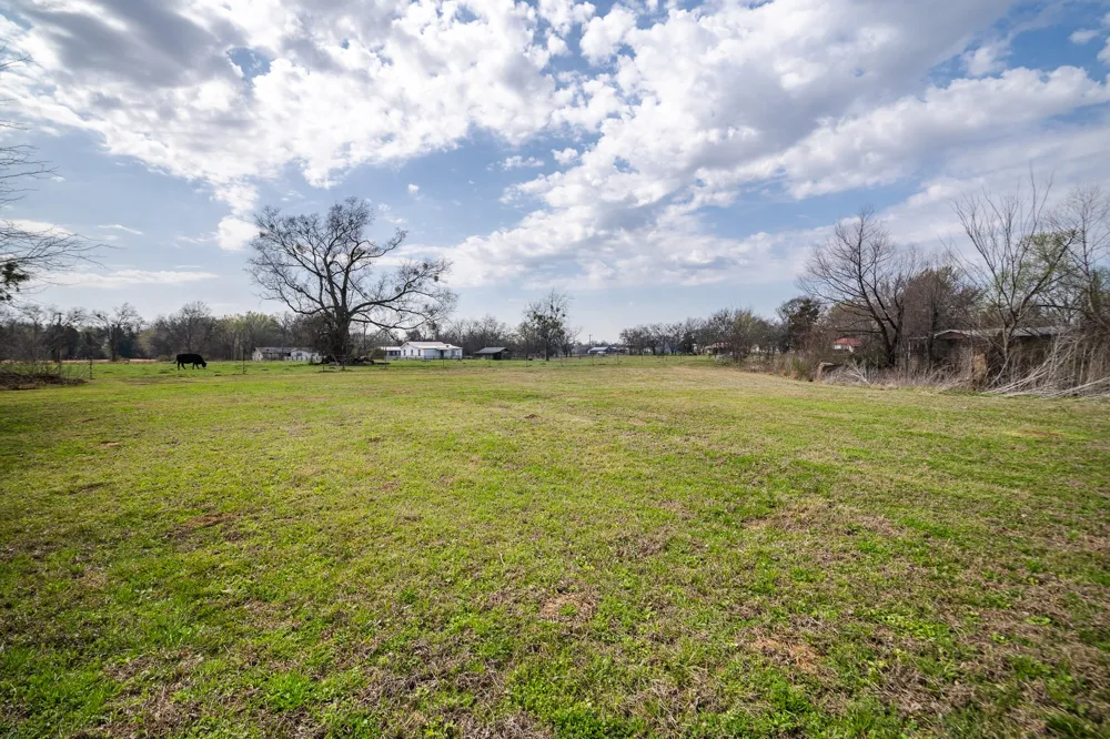 101 Taylor Street Como, TX 75431