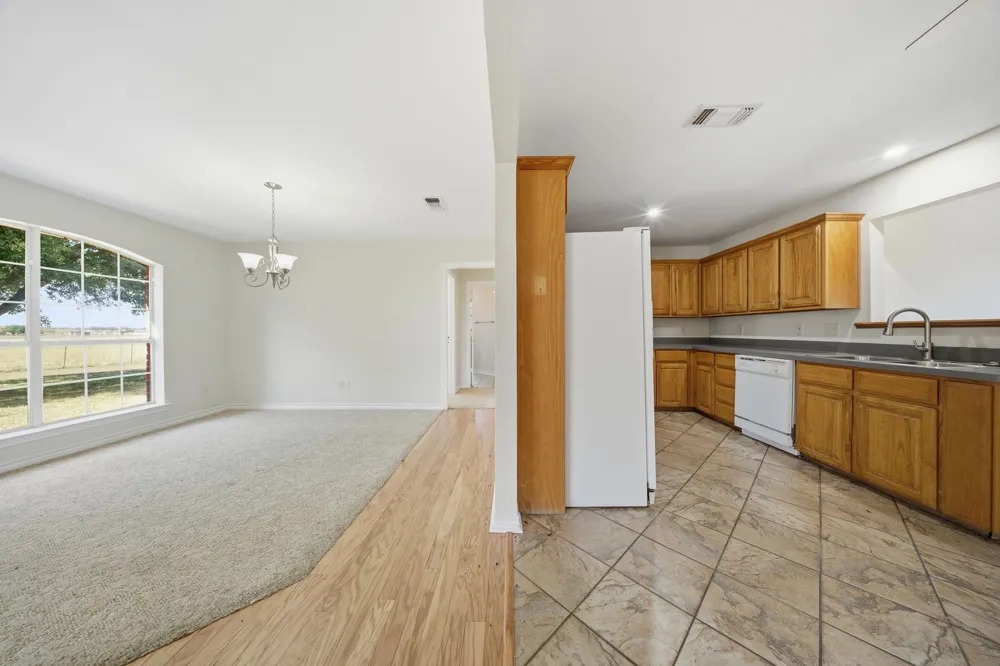 1177 PLOVER Ponder, TX 76259