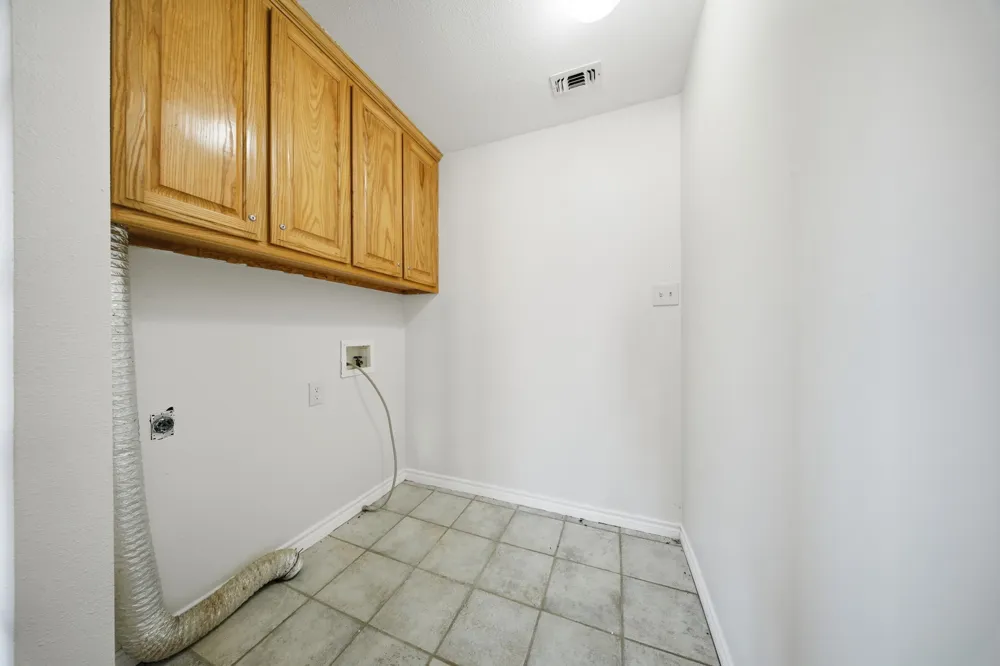 1177 PLOVER Ponder, TX 76259
