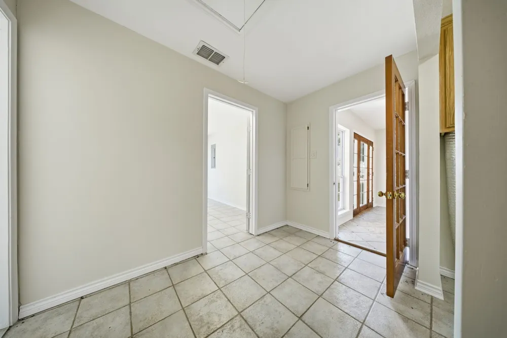 1177 PLOVER Ponder, TX 76259