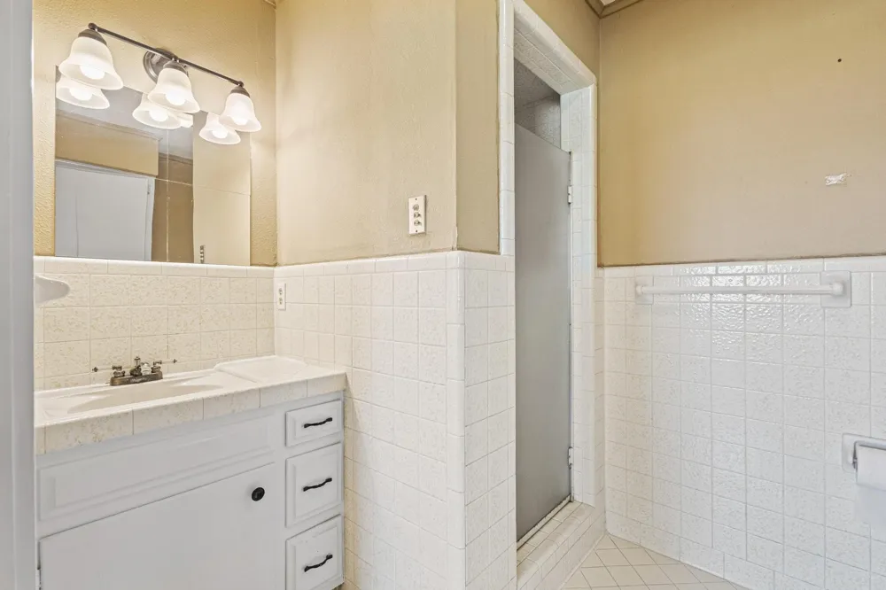 1203 County Road 3100 Clarksville, TX 75426
