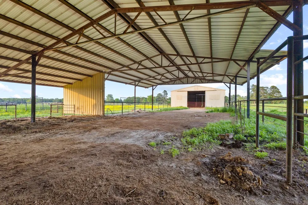 1203 County Road 3100 Clarksville, TX 75426
