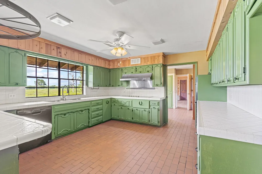 1203 County Road 3100 Clarksville, TX 75426