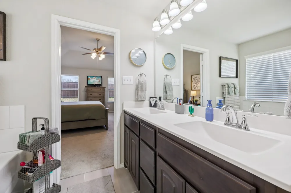 212 Magnolia Drive Azle, TX 76020