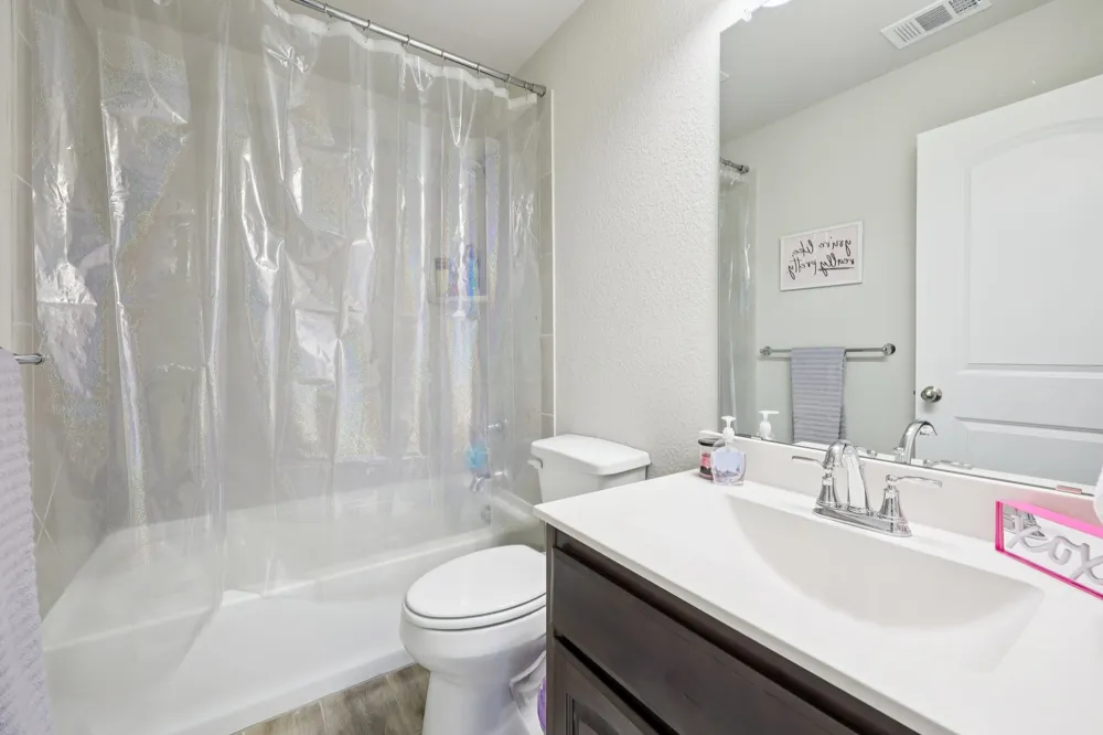 212 Magnolia Drive Azle, TX 76020