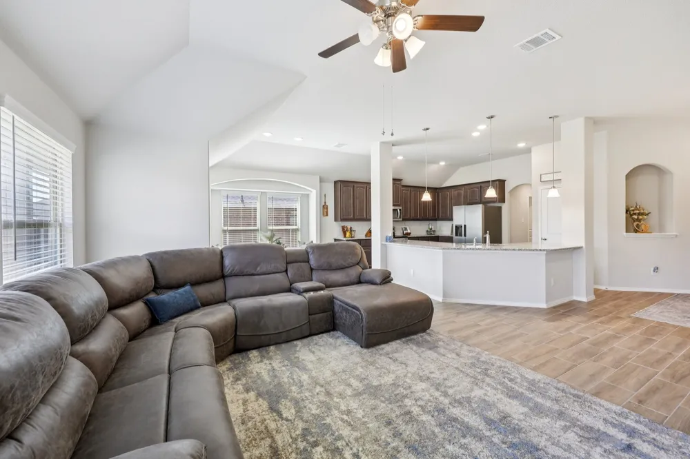 212 Magnolia Drive Azle, TX 76020
