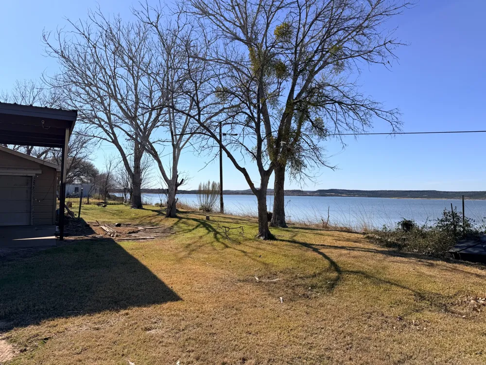 1203 McGinnis Point Graford, TX 76449