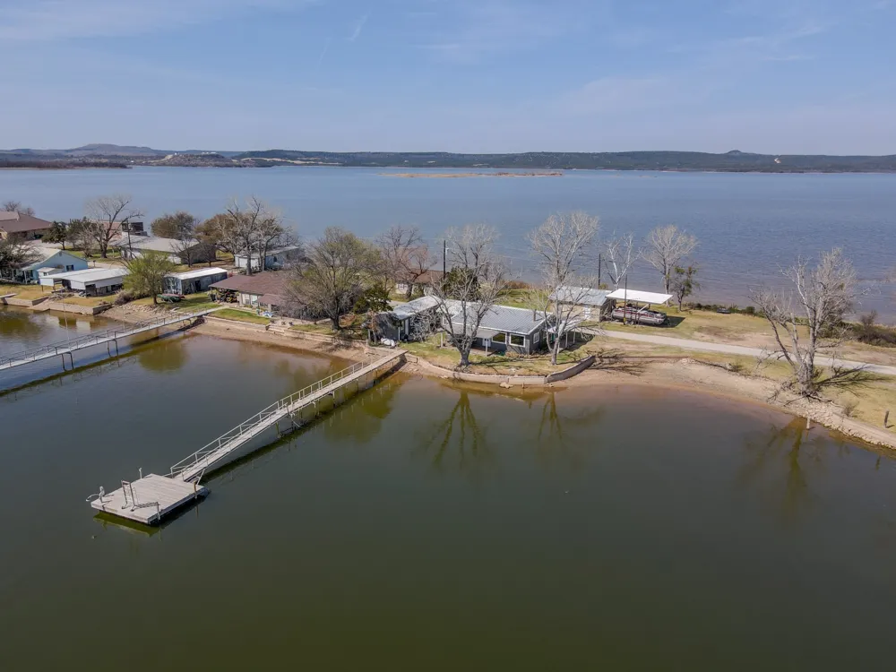 1203 McGinnis Point Graford, TX 76449