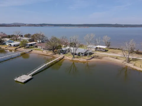 1203 McGinnis Point