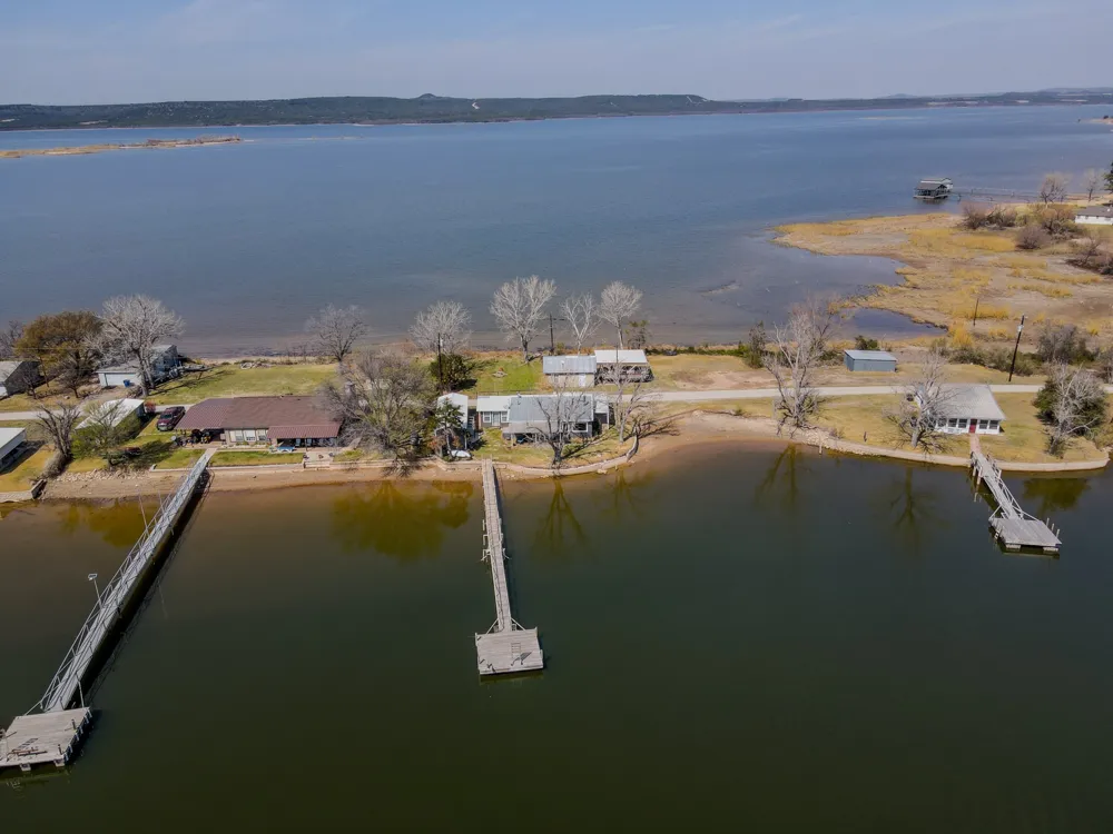 1203 McGinnis Point Graford, TX 76449