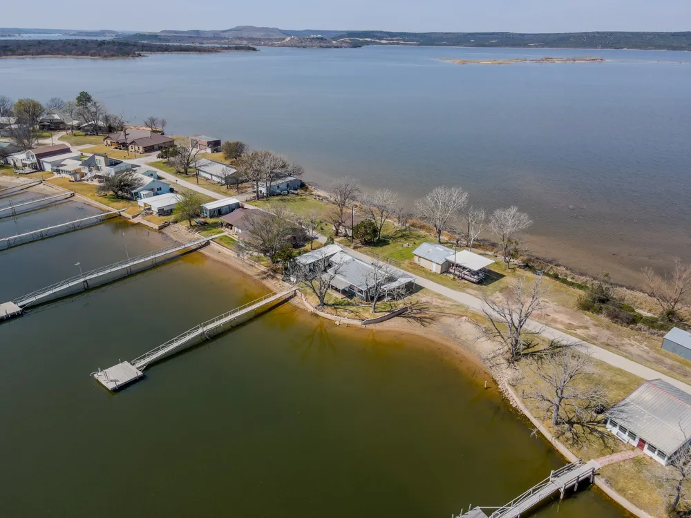 1203 McGinnis Point Graford, TX 76449