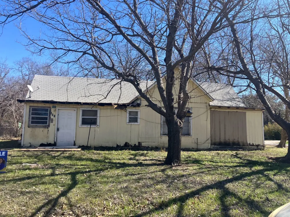 501 Houston Street De Leon, TX 76444