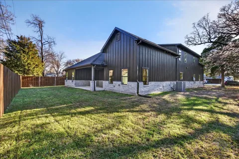 114 Castlewood Road