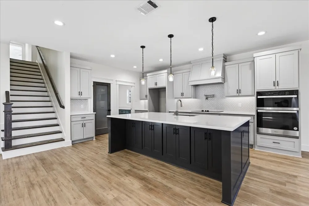 114 Castlewood Road Enchanted Oaks, TX 75156